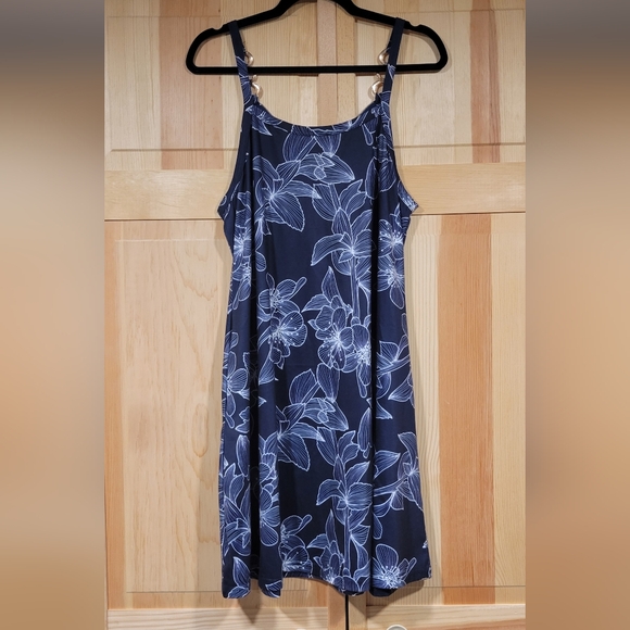 Blue and White Floral Dress with Gold Hardware Size XL - Picture 2 of 7